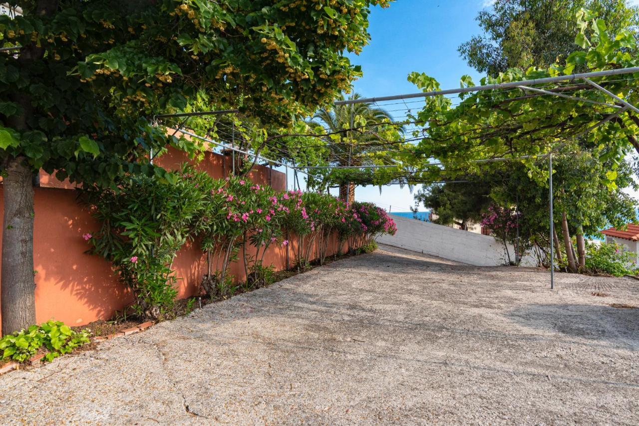 Villa Gonates 利迈纳里亚 外观 照片